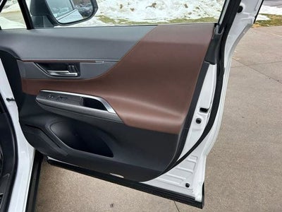 2024 Toyota Venza XLE