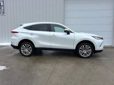 2024 Toyota Venza XLE