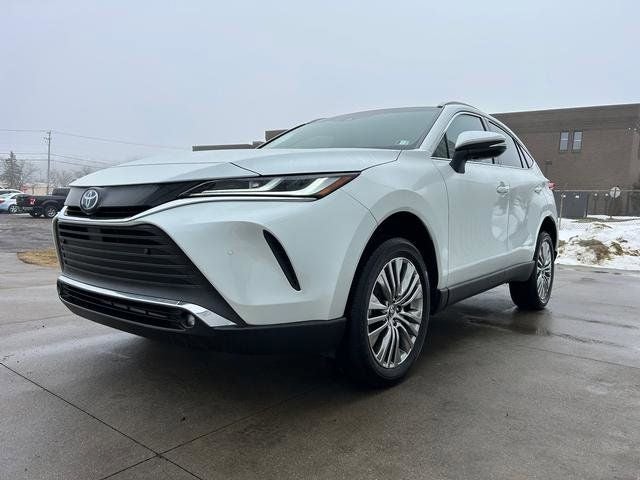 2024 Toyota Venza XLE