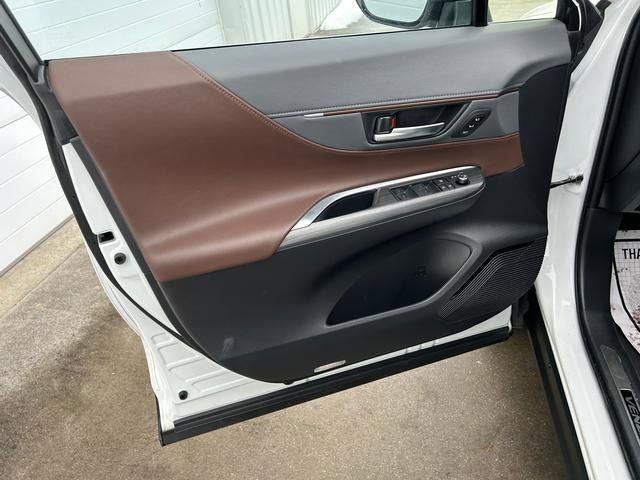 2024 Toyota Venza XLE