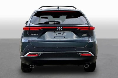 2022 Toyota Venza XLE