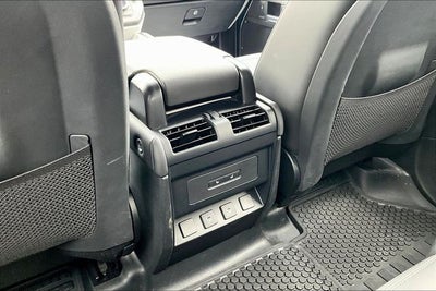 2025 Land Rover Defender 110 X-Dynamic SE