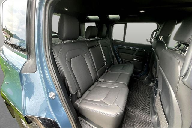 2025 Land Rover Defender 110 X-Dynamic SE