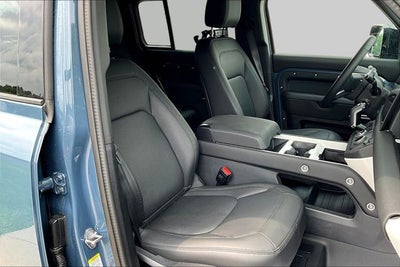 2025 Land Rover Defender 110 X-Dynamic SE