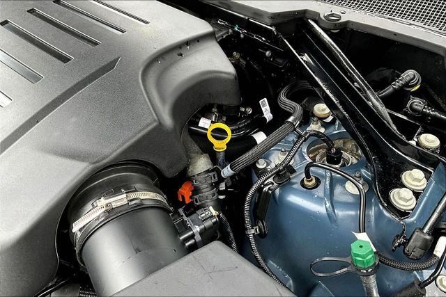 2025 Land Rover Defender 110 X-Dynamic SE