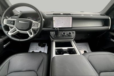2025 Land Rover Defender 110 X-Dynamic SE