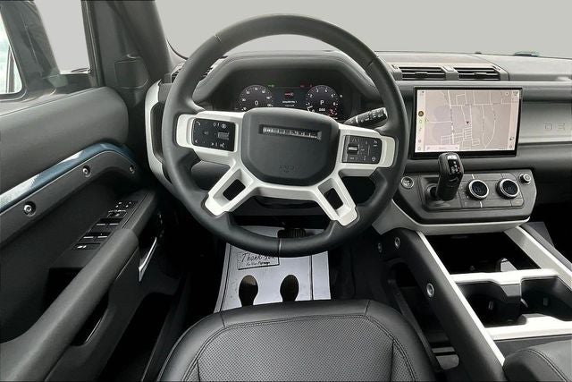 2025 Land Rover Defender 110 X-Dynamic SE