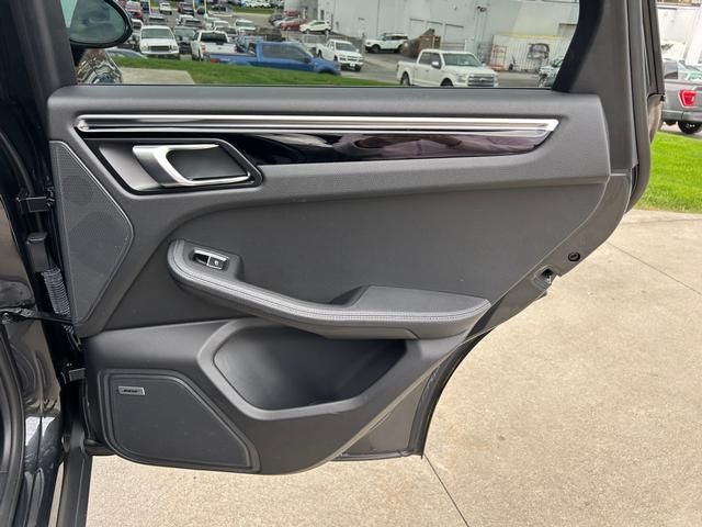 2020 Porsche Macan S