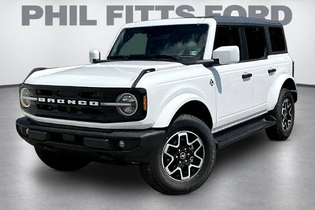 2026 Ford Bronco Outer Banks®