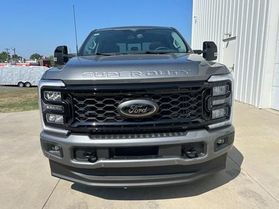 2025 Ford Super Duty F-250® Lariat®