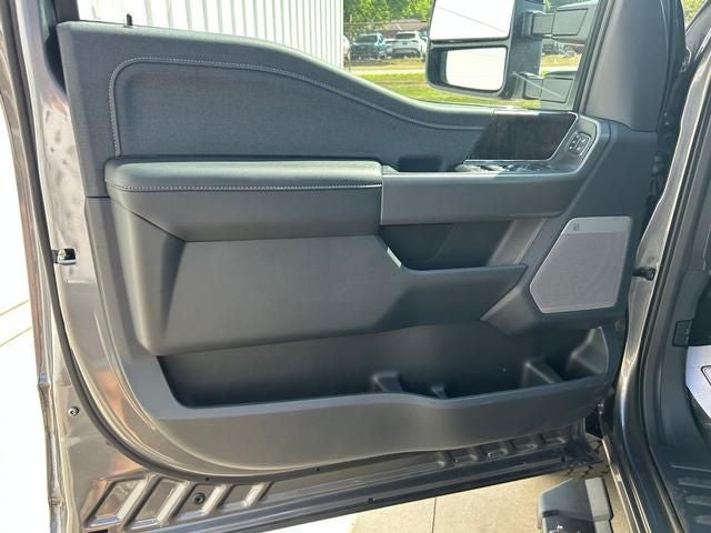 2025 Ford Super Duty F-250® Lariat®