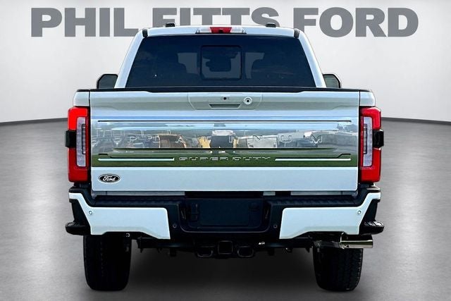 2027 Ford Super Duty F-350® Platinum®
