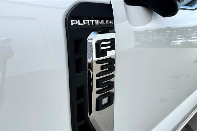 2027 Ford Super Duty F-350® Platinum®