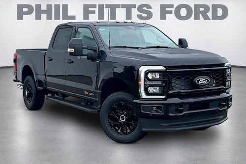 2027 Ford Super Duty F-350® Lariat®