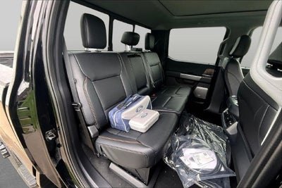 2027 Ford Super Duty F-350® Lariat®