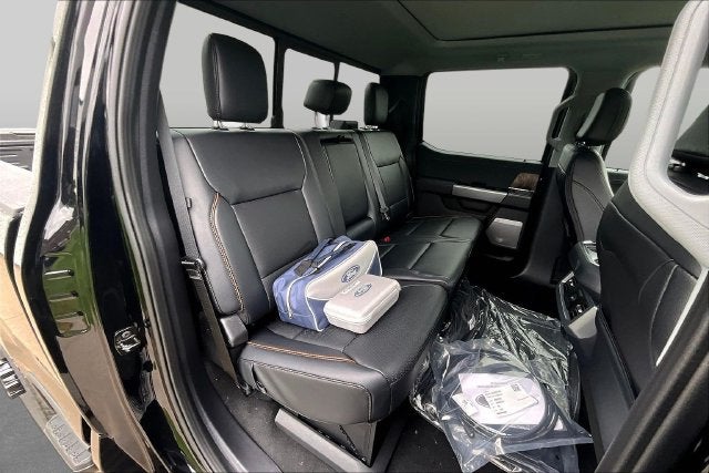 2027 Ford Super Duty F-350® Lariat®