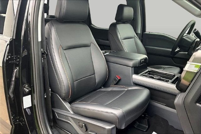 2027 Ford Super Duty F-350® Lariat®