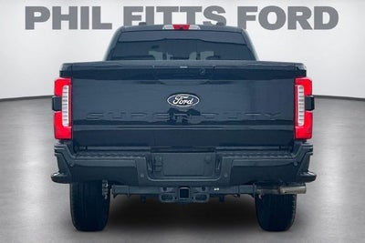 2027 Ford Super Duty F-350® Lariat®