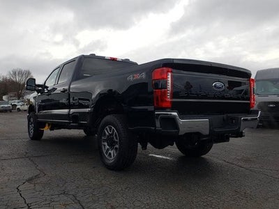 2026 Ford Super Duty F-350® Lariat®