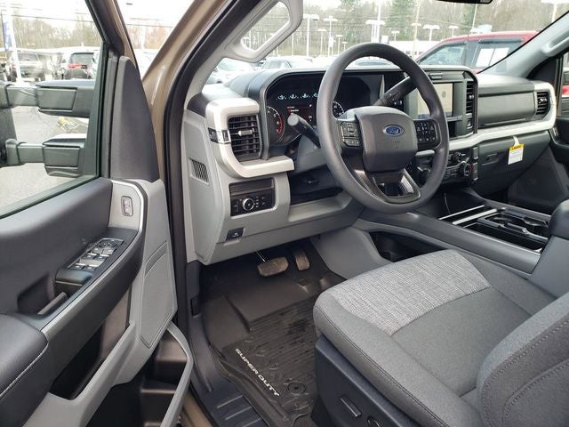 2026 Ford Super Duty F-350® XLT