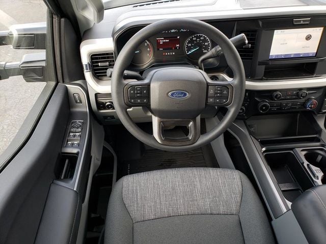 2026 Ford Super Duty F-350® XLT