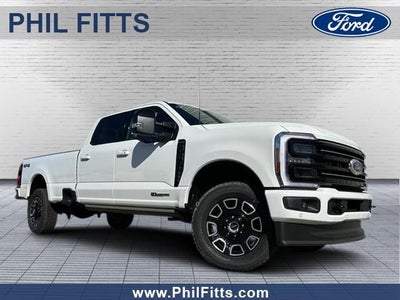 2025 Ford Super Duty F-350® Platinum®