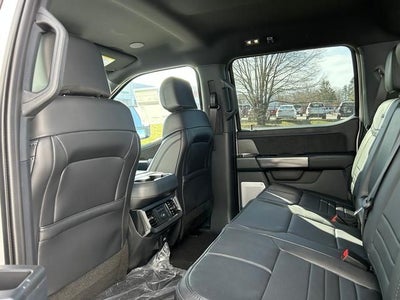 2025 Ford Super Duty F-350® Platinum®