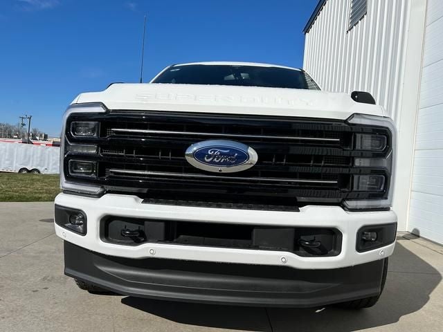 2025 Ford Super Duty F-350® Platinum®