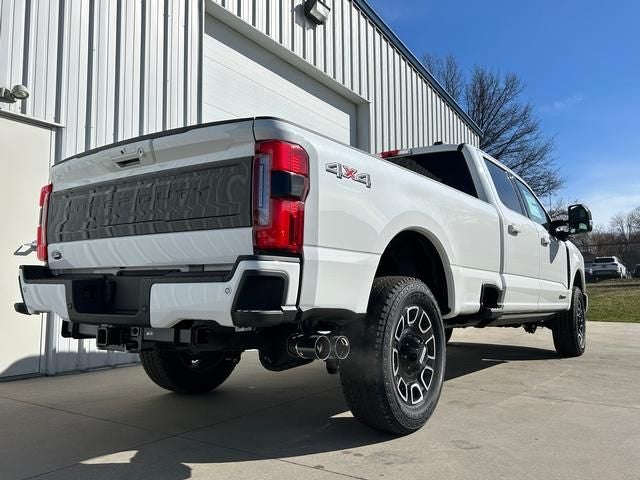2025 Ford Super Duty F-350® Platinum®