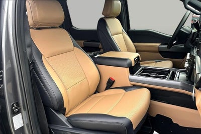 2027 Ford Super Duty F-350® Lariat®