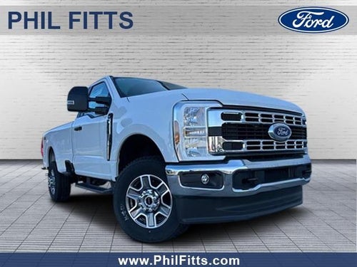 2025 Ford Super Duty F-350® XLT