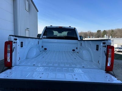 2025 Ford Super Duty F-350® XLT