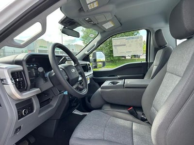 2025 Ford Super Duty F-350® XL